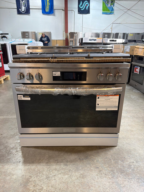 Frigidaire GCFD3661AF 36 Inch Freestanding Dual Fuel Range with 6 Sealed Burners, 4.6 cu. ft. Convection Oven - Open Box on display
