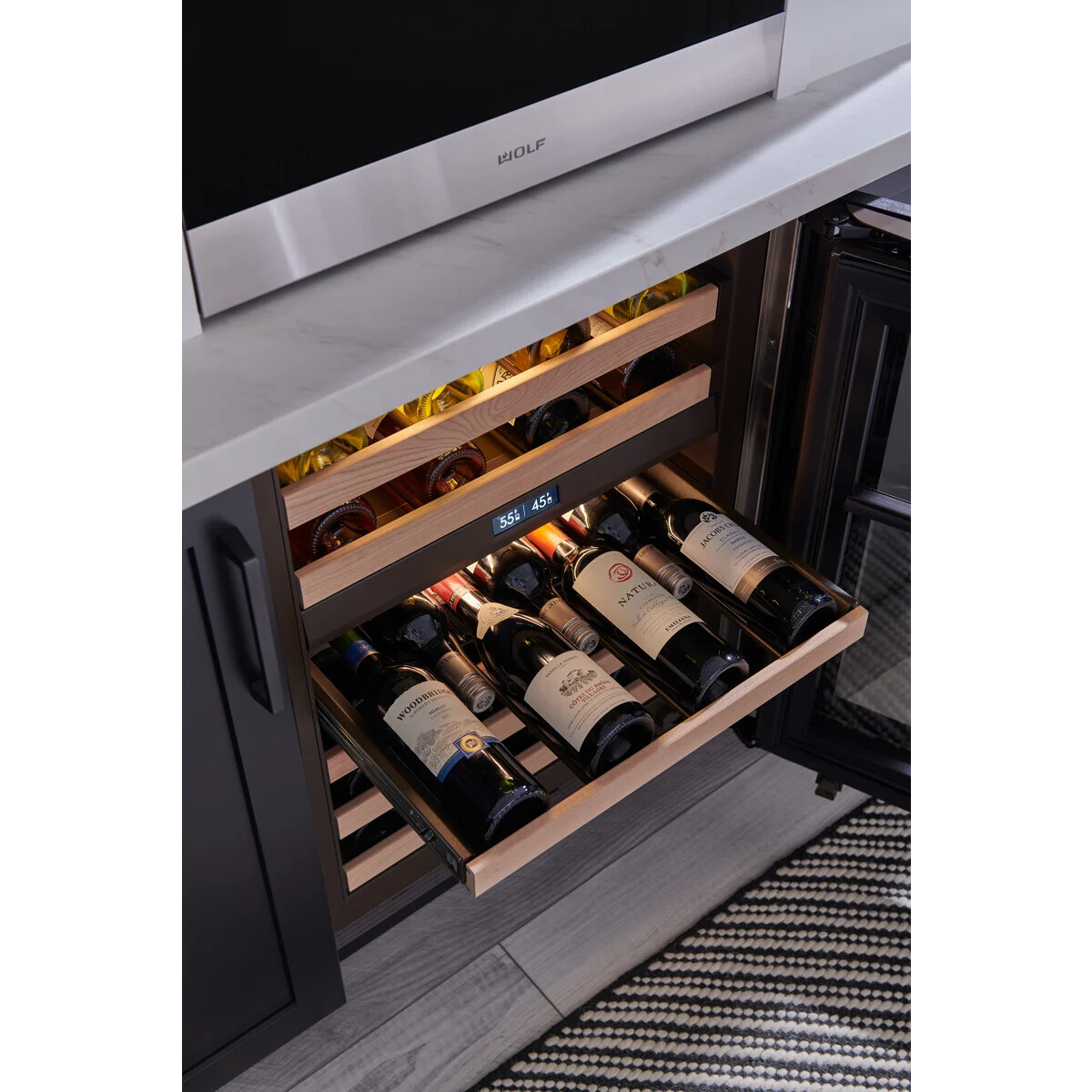 Sub-Zero DEU2450W/R Built-In Wine Fridge (Open Box / Scratch & Dent)