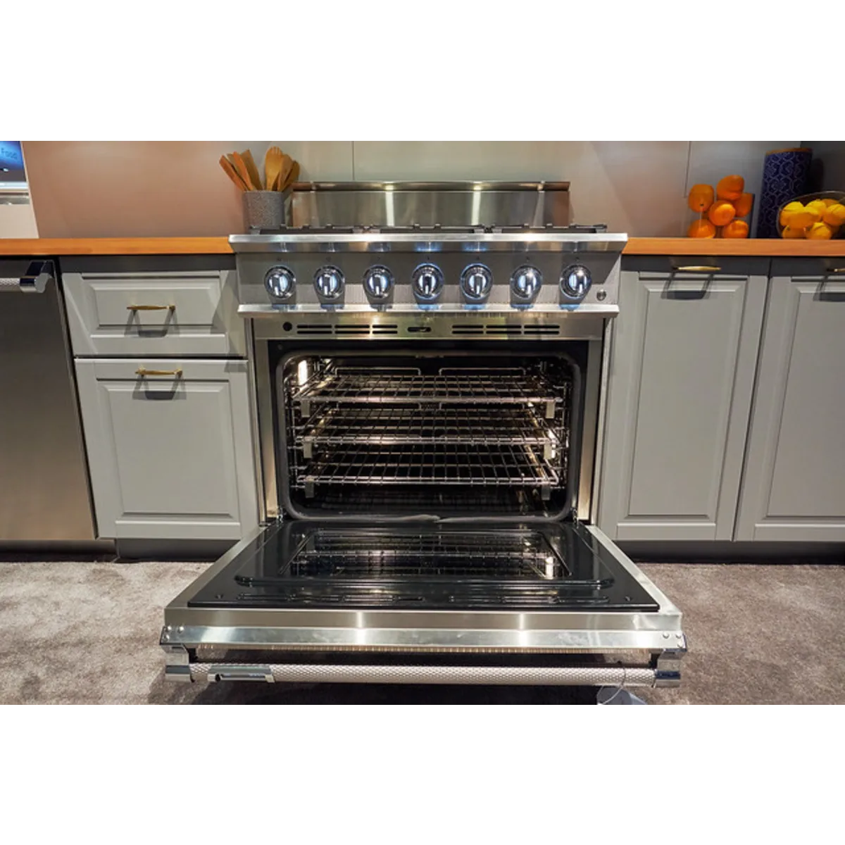 Hestan KRG365-NG Gas Range