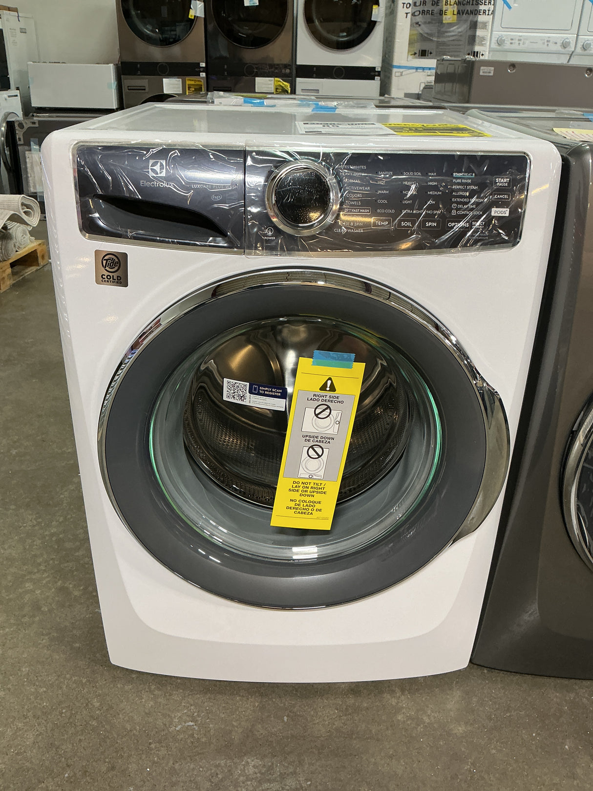 Electrolux ELFW7537AW Front Load Washing Machine (Open-Box / Scratch & Dent)