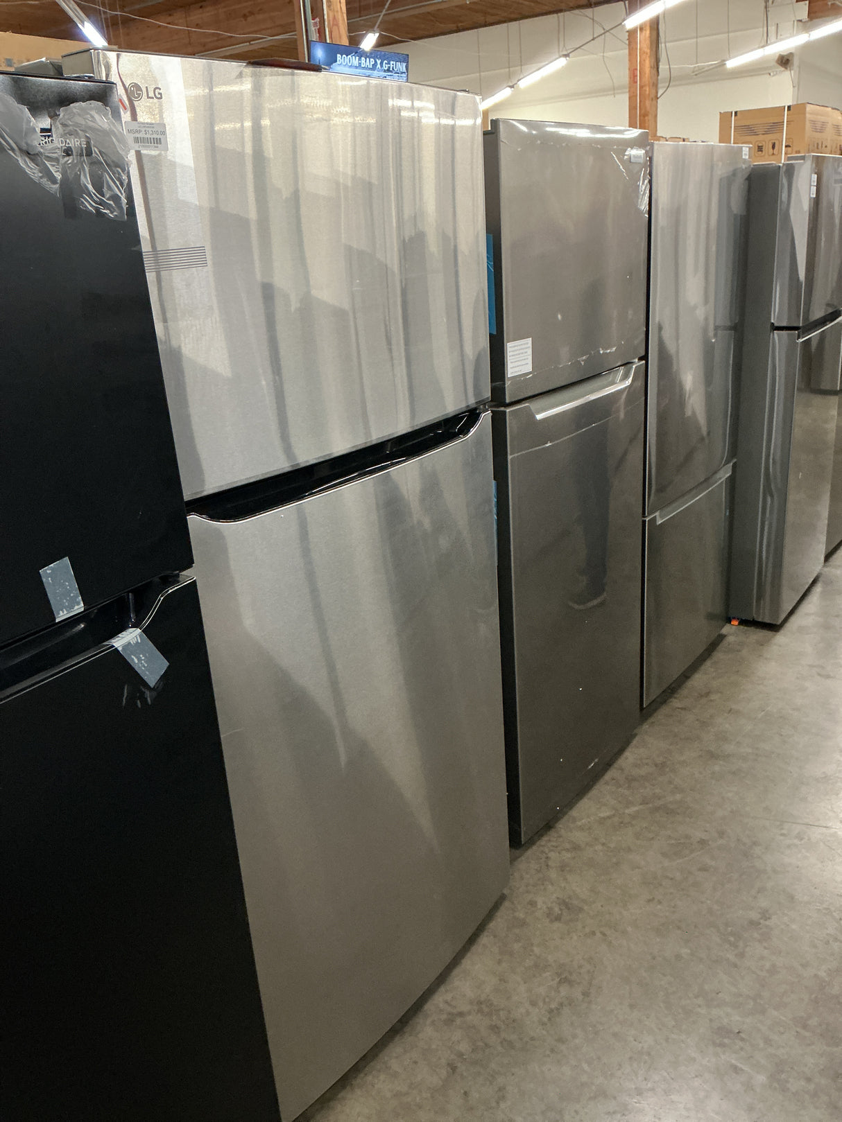LG LRTLS2403S Top Freezer Refrigerator (Open Box / Scratch & Dent)