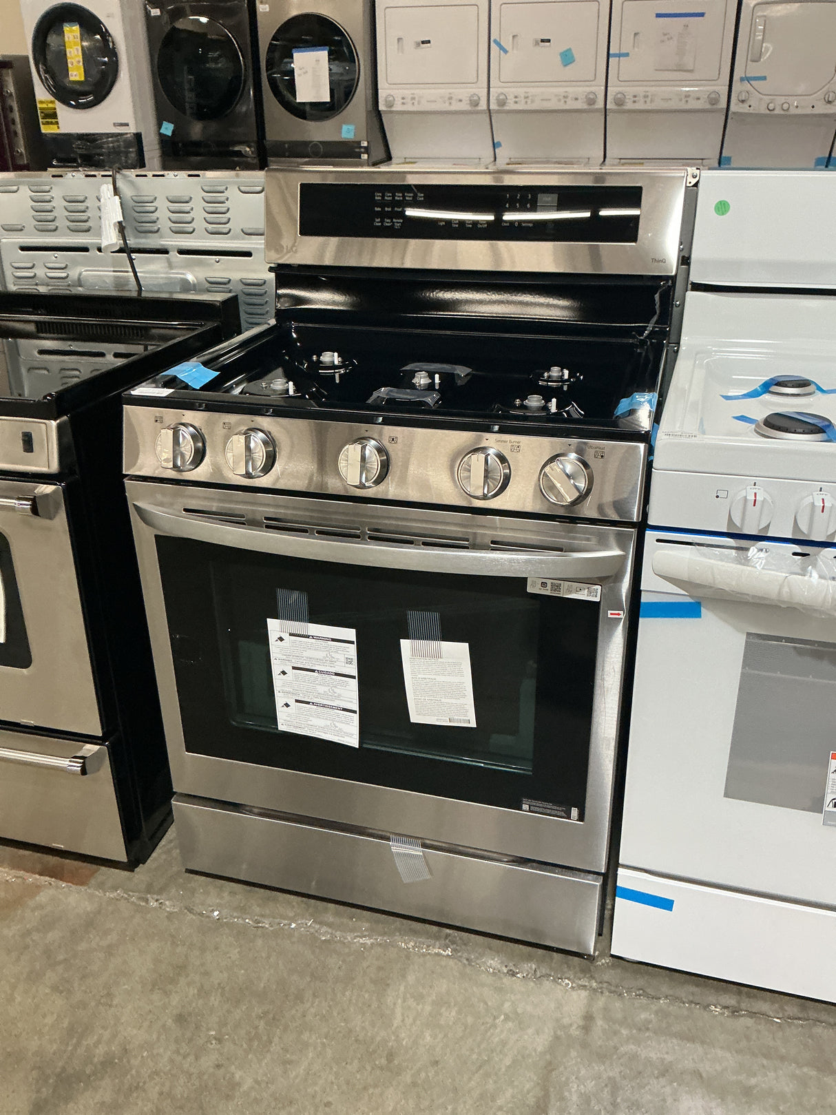 Frigidaire LRGL5825F Gas Range (Open Box / Scratch & Dent)