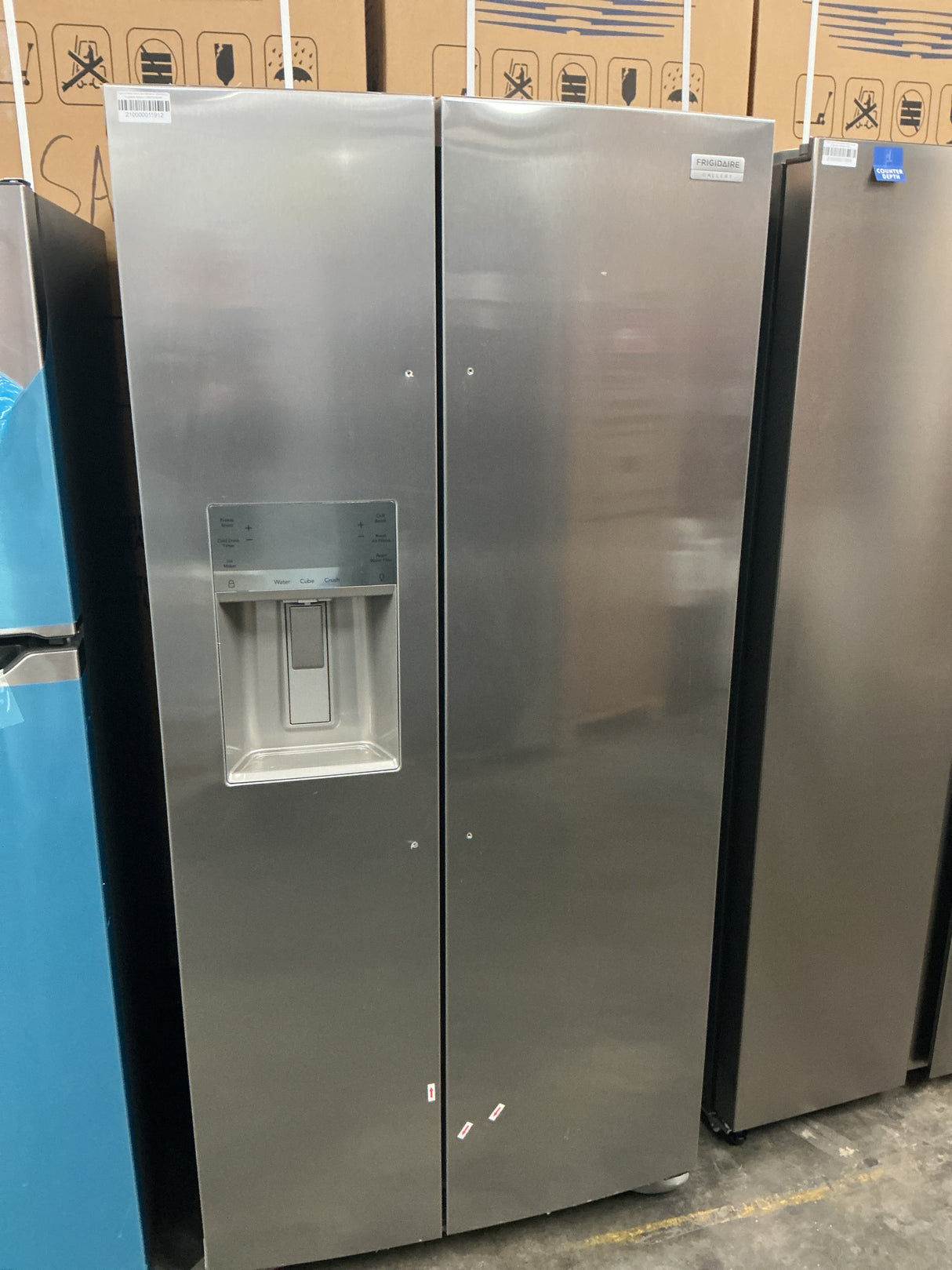 Frigidaire Gallery GRSS2352AF Side-by-Side Refrigerator (Open Box / Scratch & Dent)