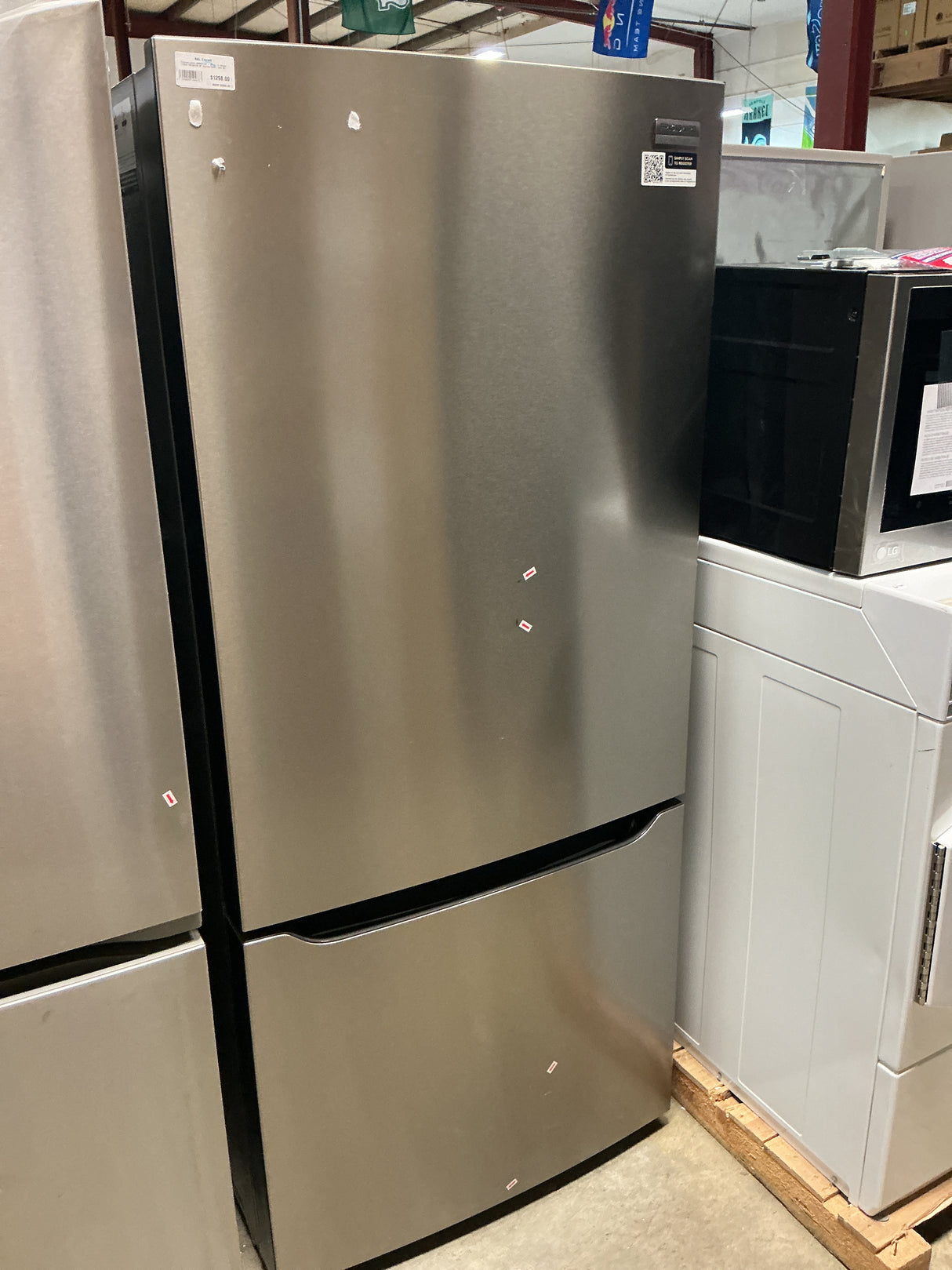 Frigidaire Gallery GRBN2012AF Bottom Freezer Refrigerator (Open Box / Scratch & Dent)