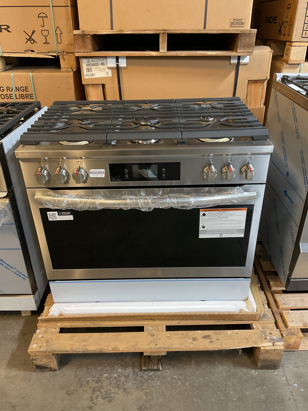 Frigidaire GCFG3661AF Gas Range (Open Box / Scratch & Dent)