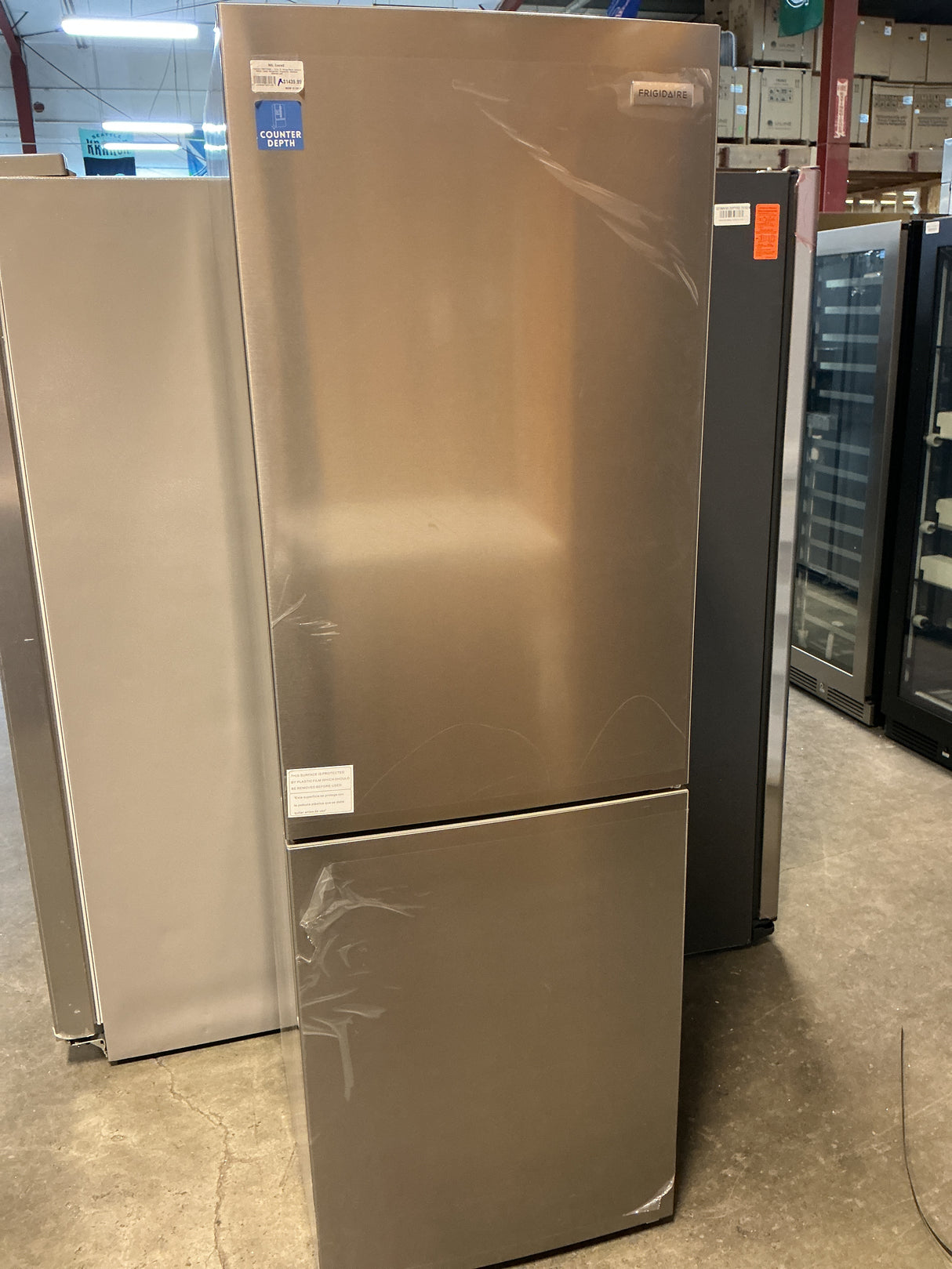 Frigidaire FRBG1224AV Bottom Freezer Refrigerator (Open Box / Scratch & Dent)