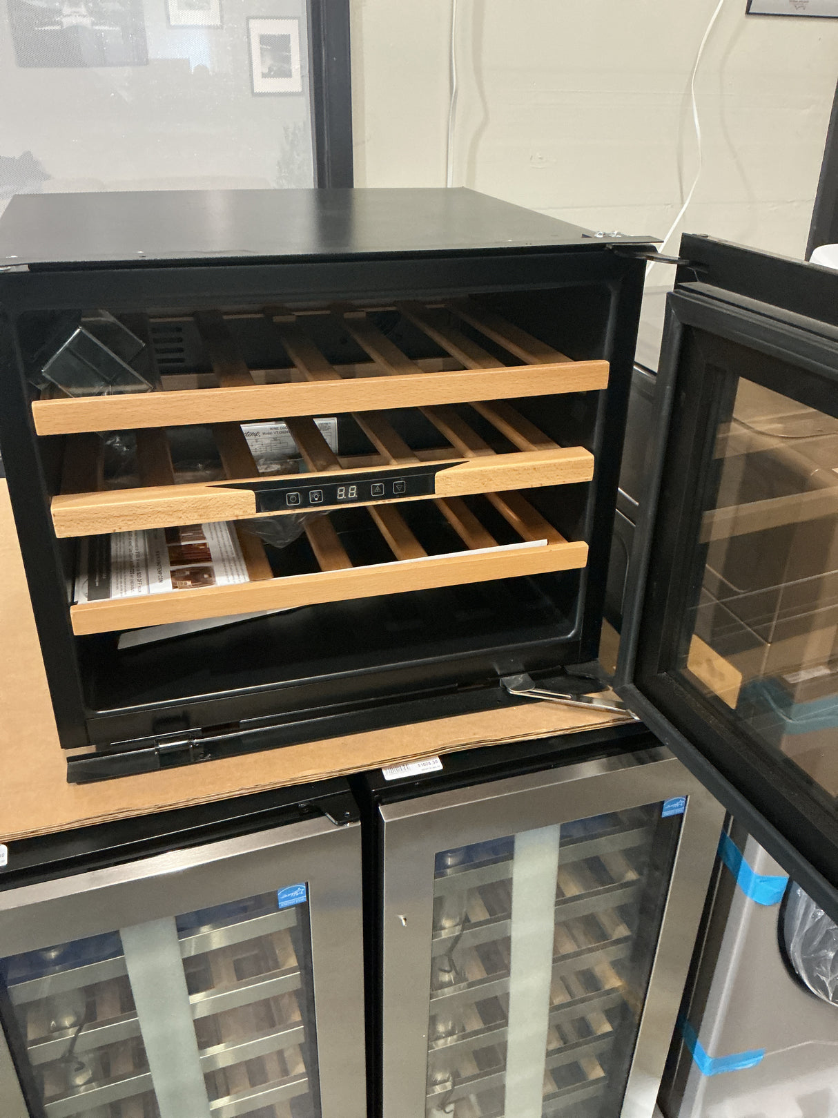 Viking VT-DS24WC-WM Built-In Wine Fridge (Open Box / Scratch & Dent)