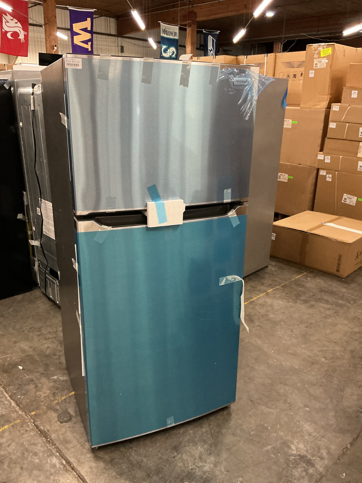 Frigidaire FFTR2045VS Top Freezer Refrigerator (Open-Box / Scratch & Dent)