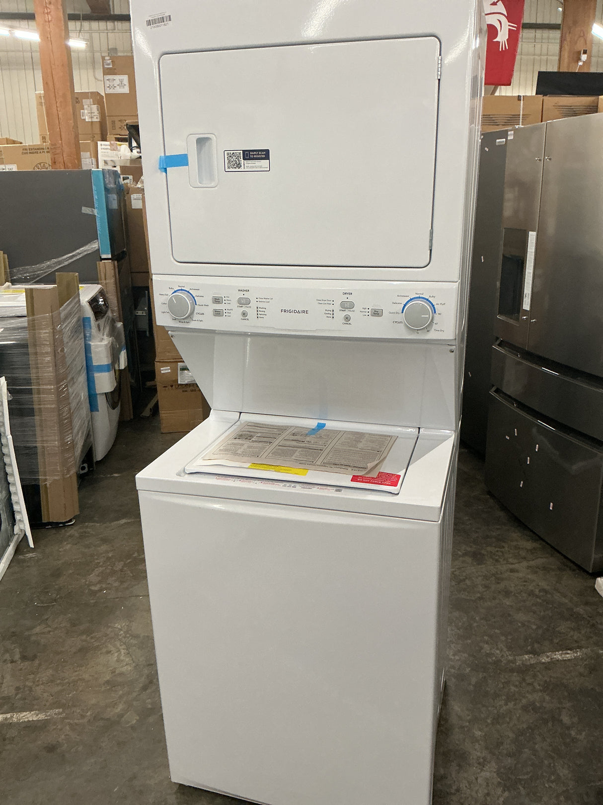 Frigidaire FLCG7522AW Washer-Dryer Combo (Open Box / Scratch & Dent)