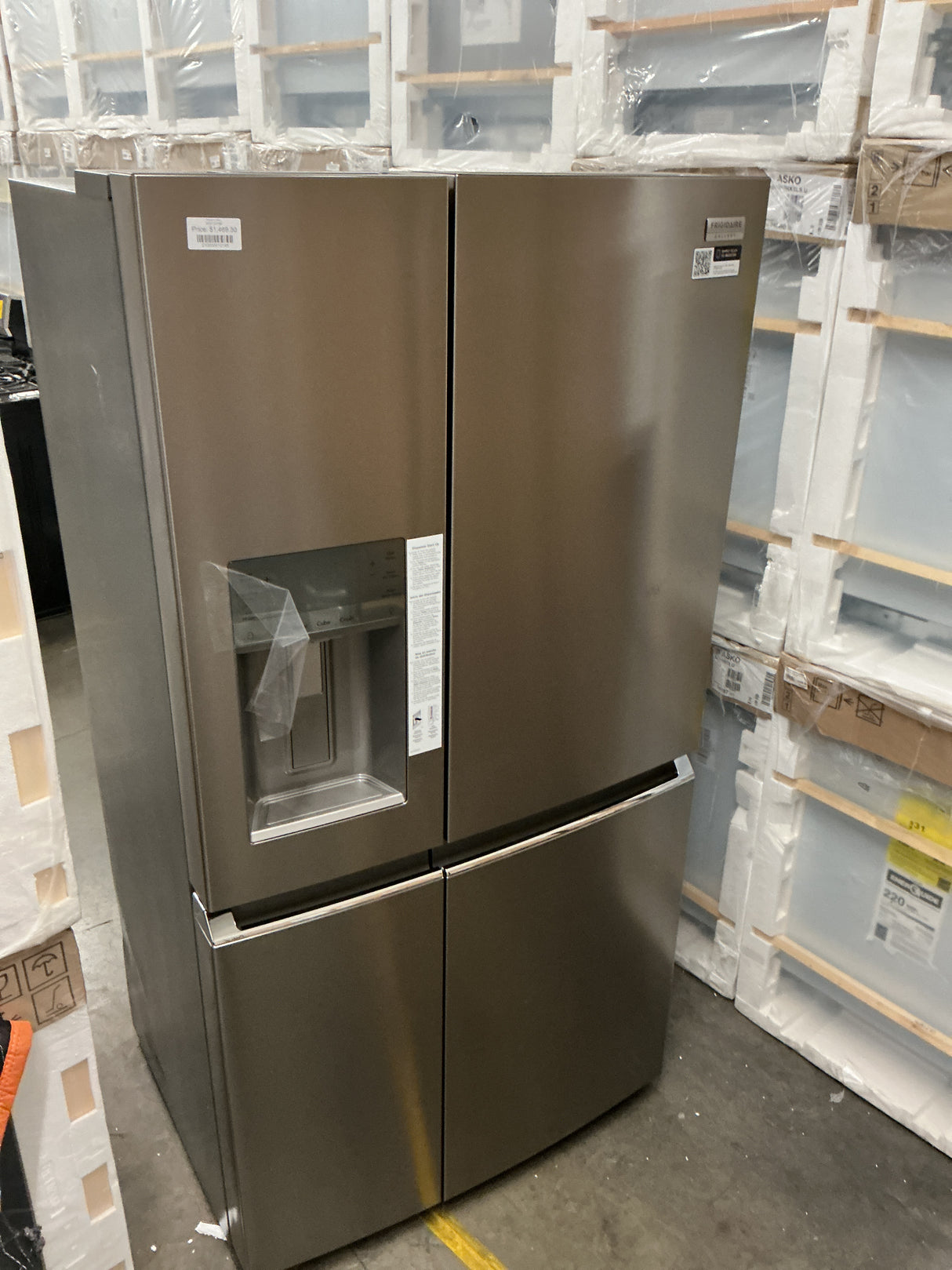 Frigidaire Gallery GRQC2255BF French Door Refrigerator (Open Box / Scratch & Dent)