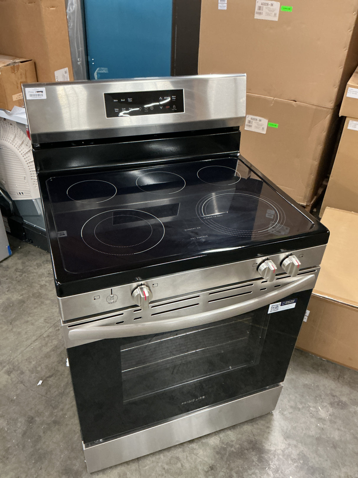 Frigidaire FCRE3062AS Electric Range (Open Box / Scratch & Dent)