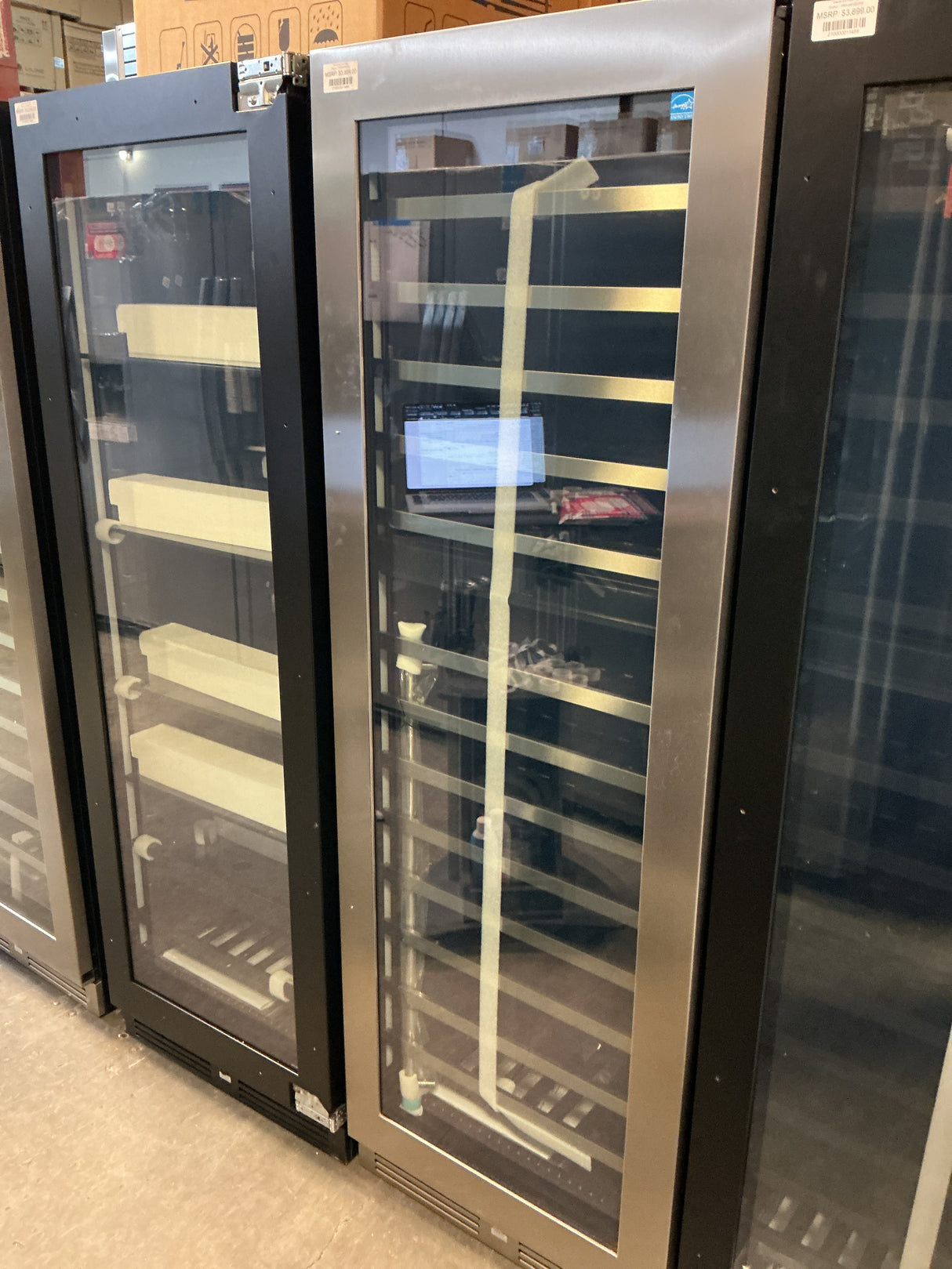 Zephyr PRW24F02CG Freestanding Wine Fridge (Open-Box / Scratch & Dent)