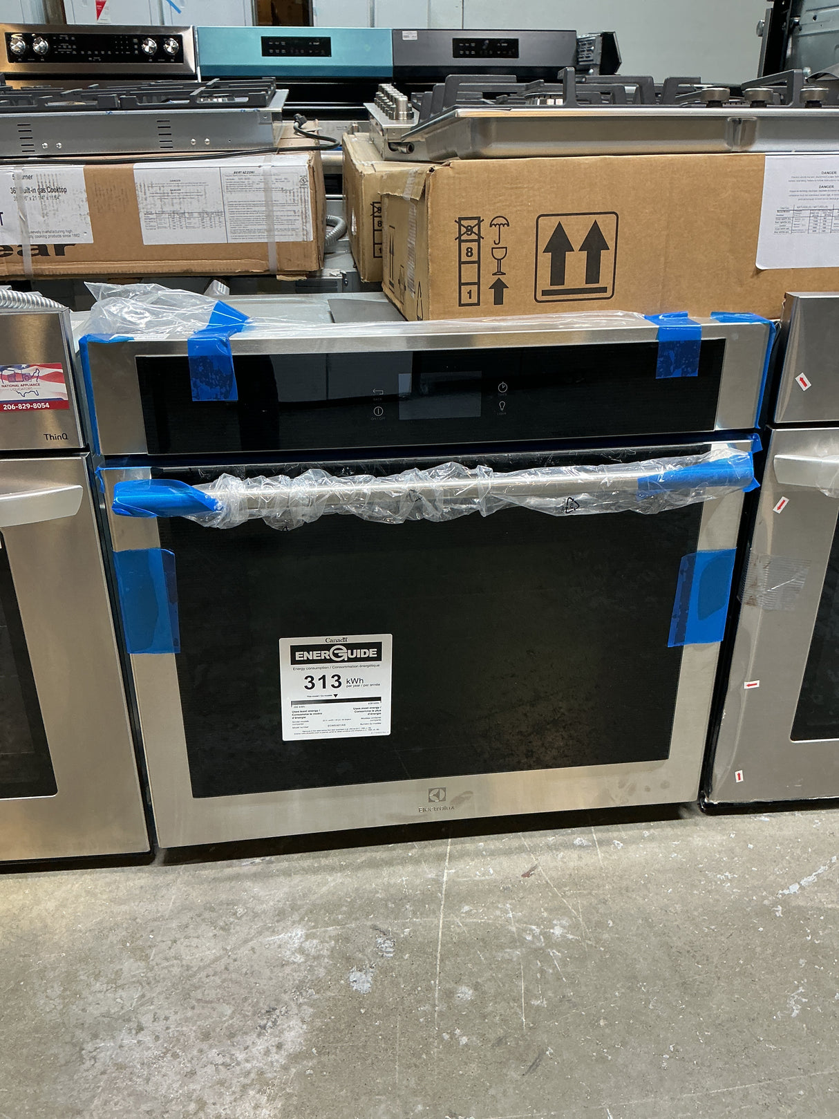 Electrolux ECWS3011AS Single Wall Oven (Open Box / Scratch & Dent)