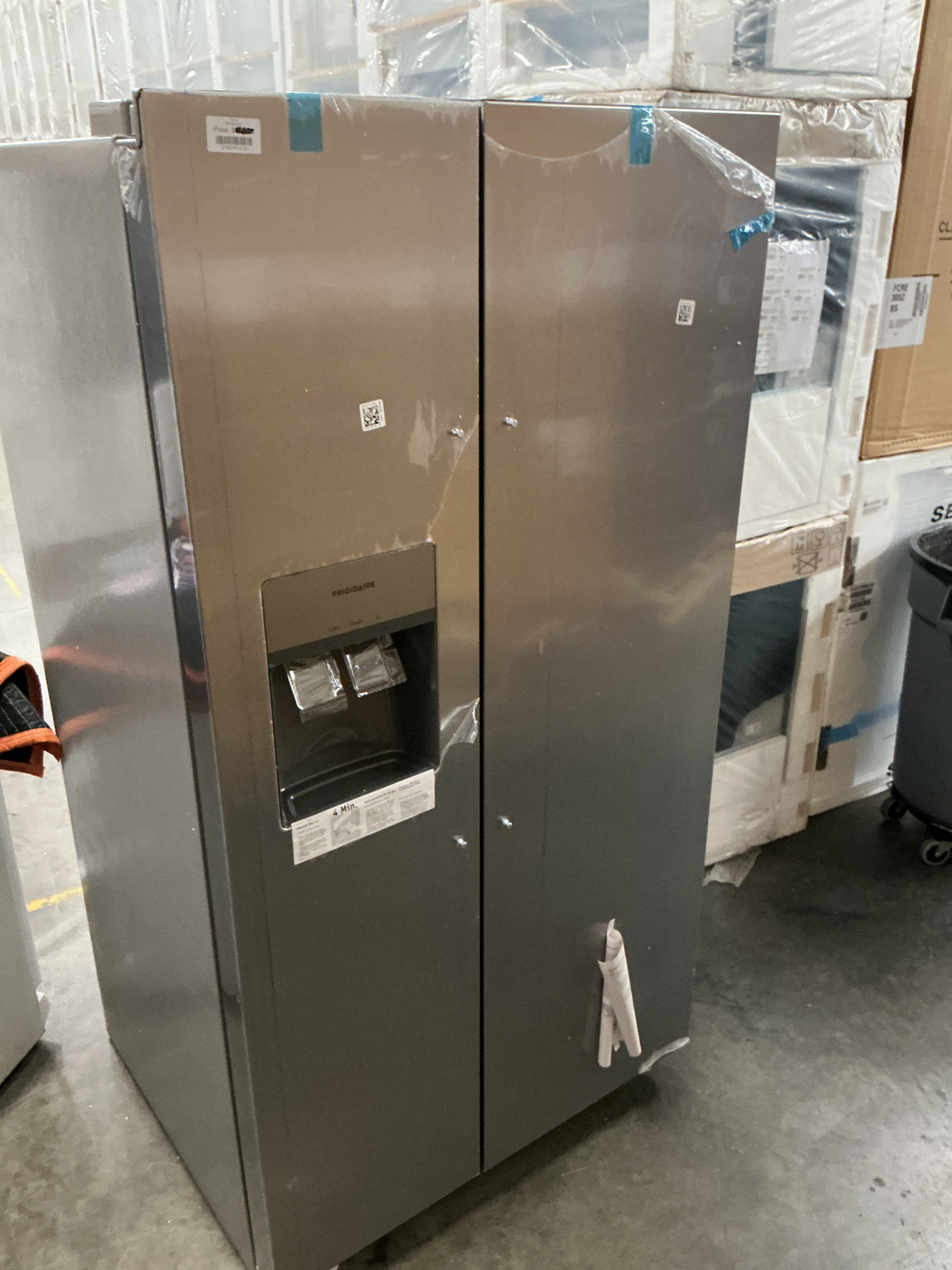 Frigidaire FRSS2623AS Side-by-Side Refrigerator (Open Box / Scratch & Dent)