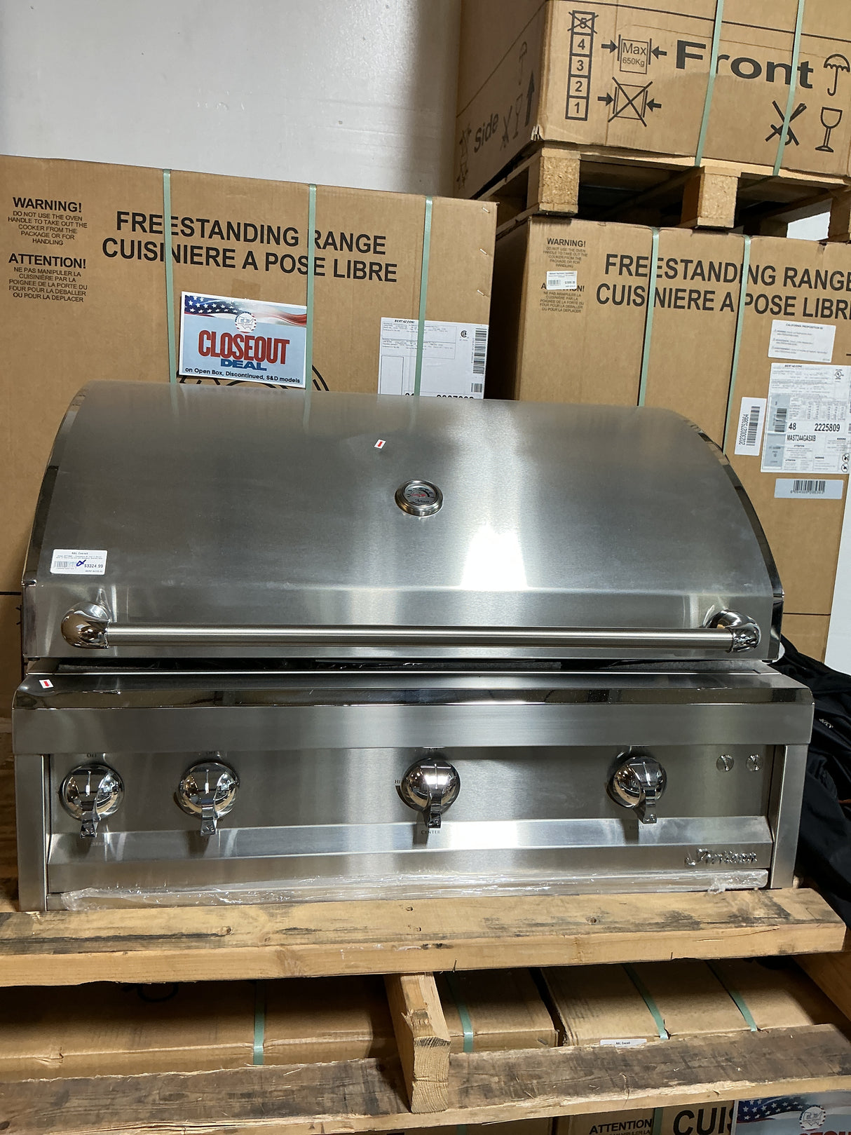 Artisan ARTP36NG Gas Grill, 36 Inch (Open Box / Scratch & Dent)