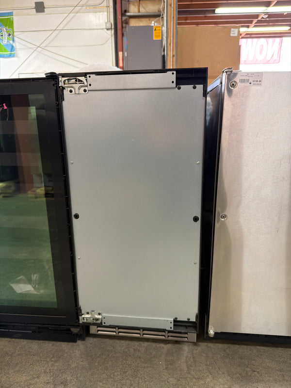 GE UCC15NPRII  15 Inch Under Counter Panel Ready Ice Maker
