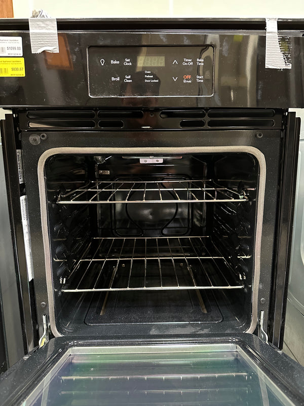 FRIGIDAIRE gas wall oven interior view