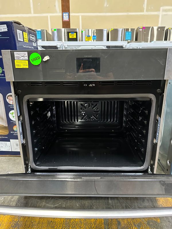 GE Built-In Wall Oven Interior Display