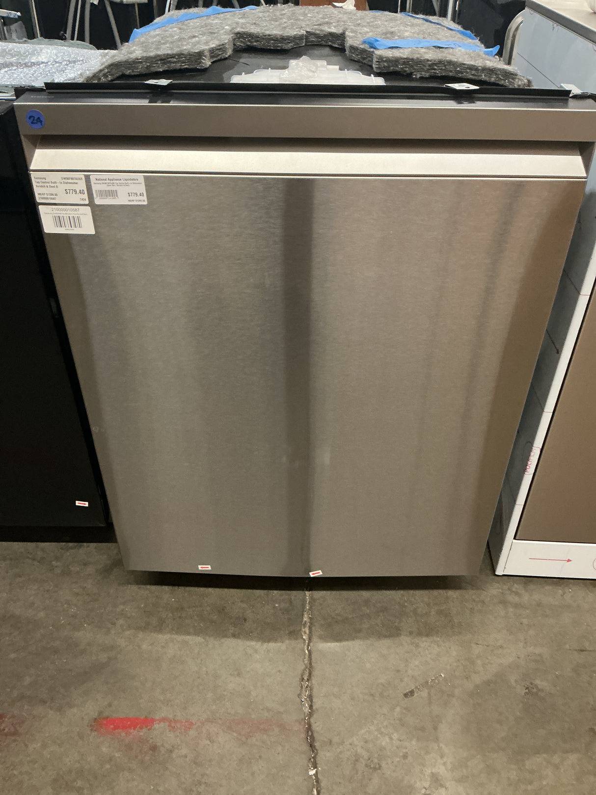 Samsung DW90F89T0USR Top Control Built-In Dishwasher (Open Box / Scratch & Dent)