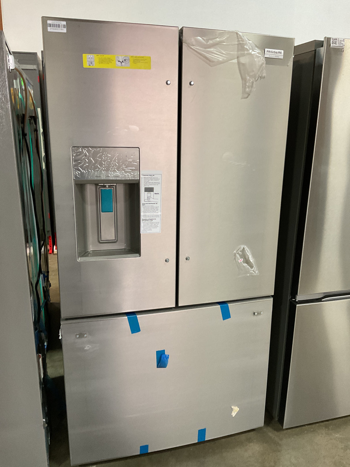 Frigidaire GRFC2353AF Side-by-Side Refrigerator (Open Box / Scratch & Dent)