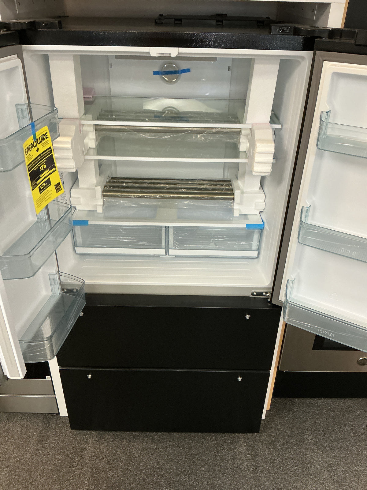 Forno FFRBI1820-36BLK French Door Refrigerator (Open-Box / Scratch & Dent)