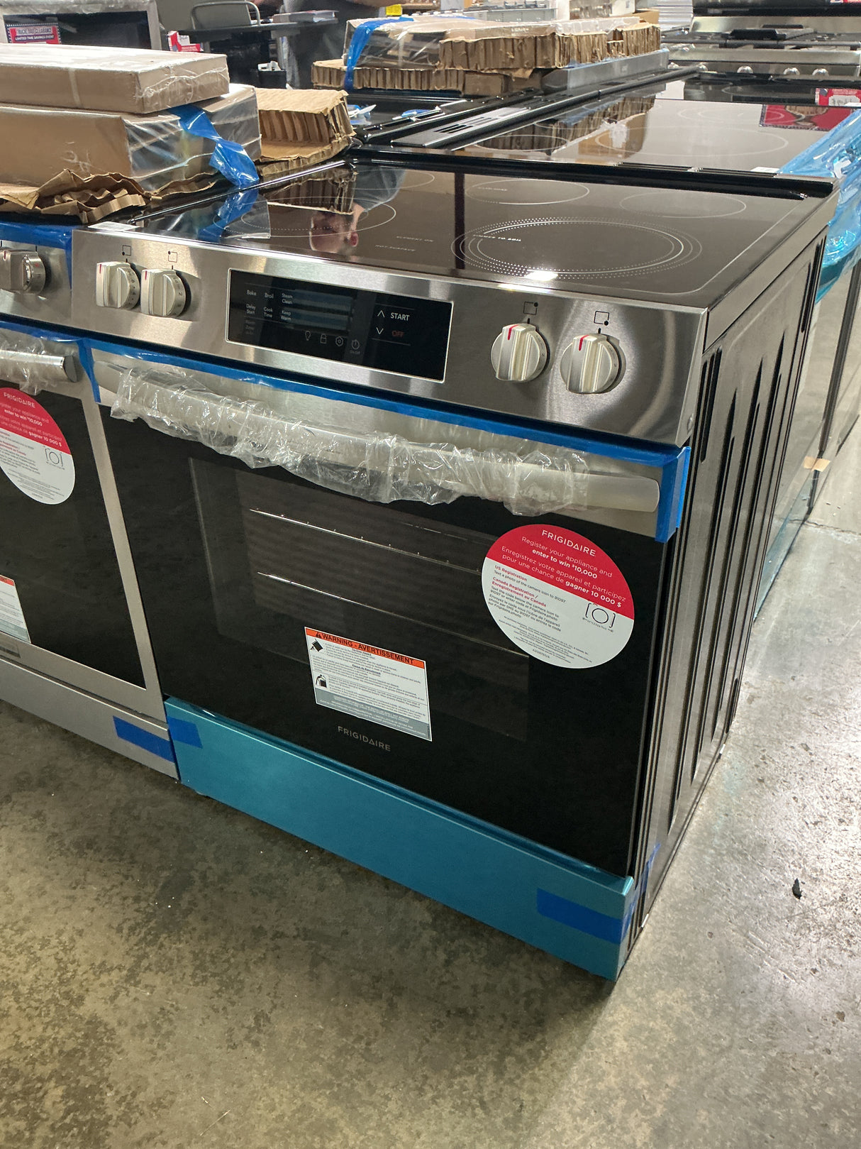 Frigidaire FCFE3062AS Electric Range (Open Box / Scratch & Dent)