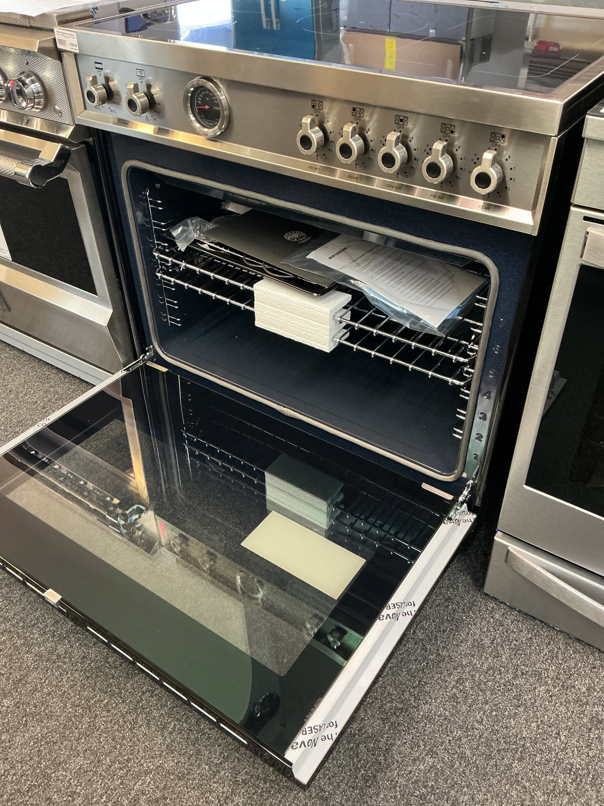Bertazzoni PROF365INSNET Induction Range (Open Box / Scratch & Dent)