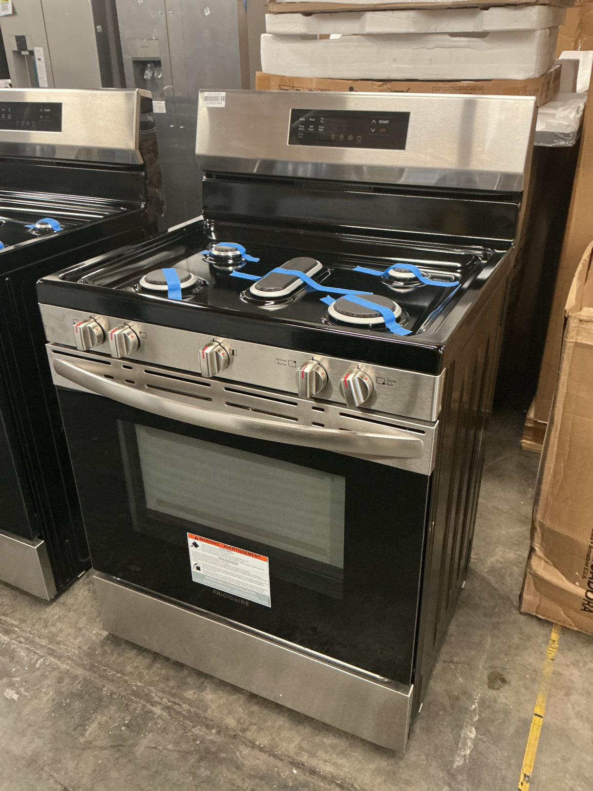Frigidaire FCRG3083AS Gas Range (Open Box / Scratch & Dent)