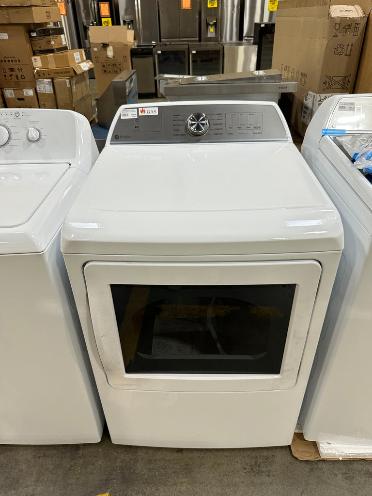 GE gas dryer with large capacity and sanitize cycle