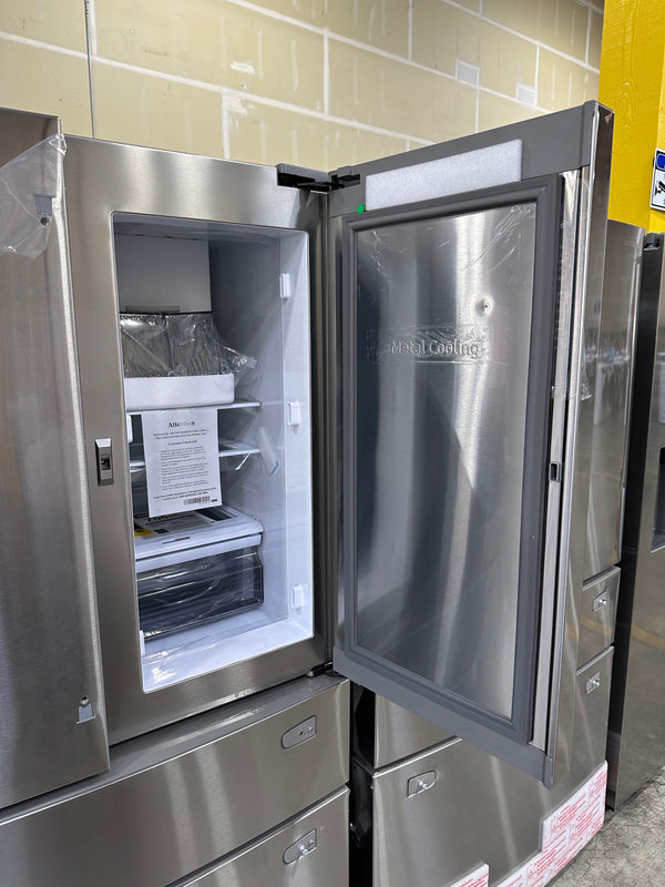 SAMSUNG 4-Door Refrigerator Stainless Steel Interior