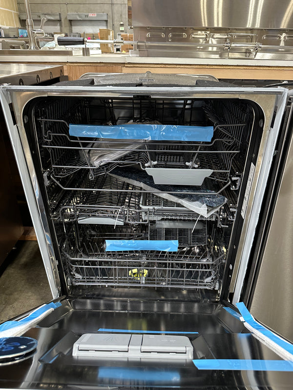 ASKO 24 Inch Built-In Dishwasher interior view